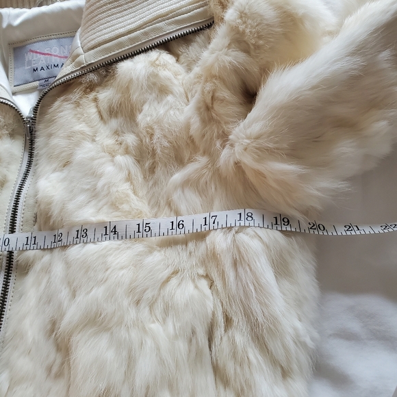 Vintage Wilson's Maxima Fur Jacket - Picture 10 of 13